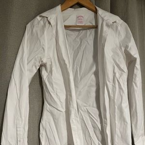 Size 6 Brooks Brothers Button Down